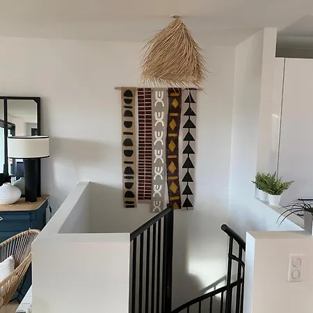 Maison Le Clos Joly Near Train Station 3 Bedrooms レ・サ​​ーブル・ドロンヌ