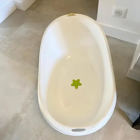 Maison Le Clos Joly Near Train Station 3 Bedrooms * レ・サ​​ーブル・ドロンヌ