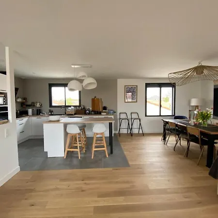 Maison Le Clos Joly Near Train Station 3 Bedrooms ヴィラ レ・サ​​ーブル・ドロンヌ