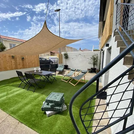Maison Le Clos Joly Near Train Station 3 Bedrooms ヴィラ レ・サ​​ーブル・ドロンヌ