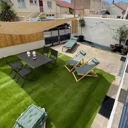 Maison Le Clos Joly Near Train Station 3 Bedrooms ヴィラ レ・サ​​ーブル・ドロンヌ